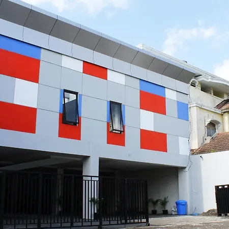 D'Paragon Upn
